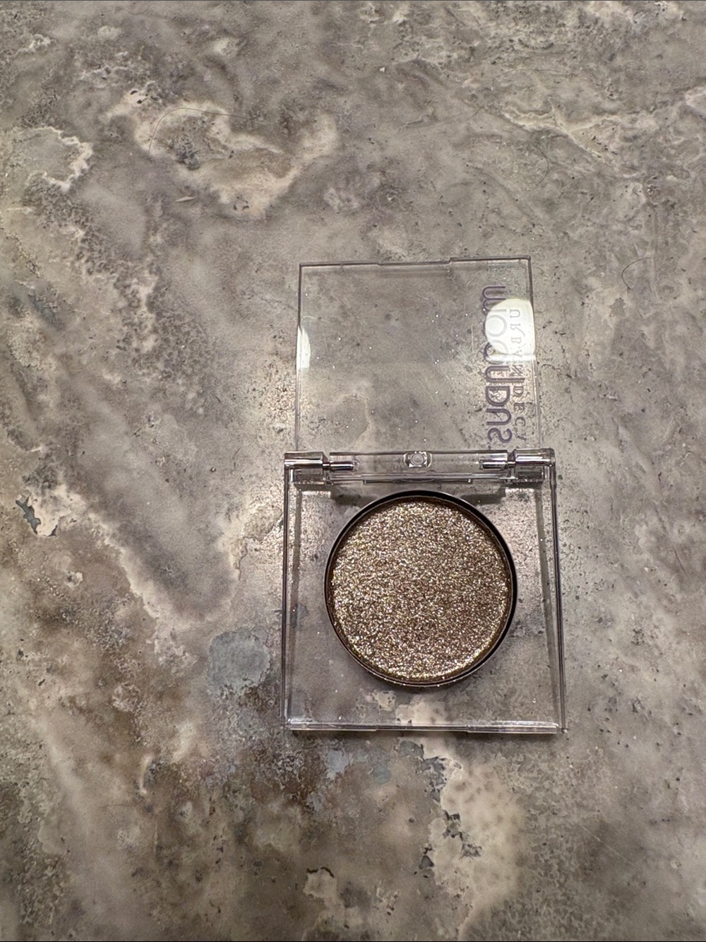 ⭐️Discontinued⭐️ Full-sized Urban Decay Moondust Glitter Eyeshadow- Lithium